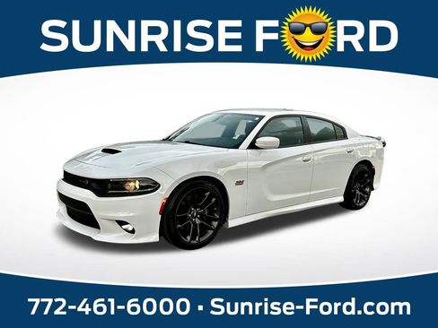 Used 2022 Dodge Charger Scat Pack image 1