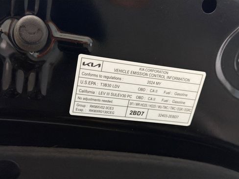 Used 2024 Kia Forte LXS w/ LXS Technology Package image 17