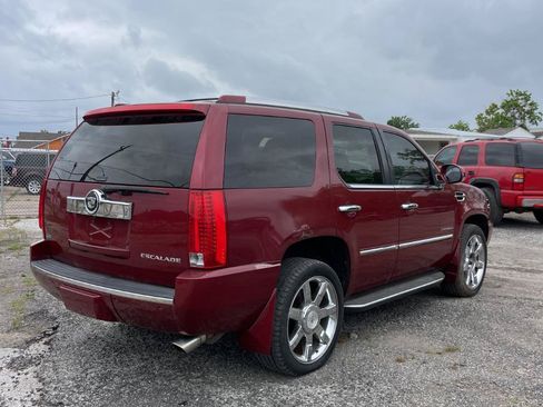 Used 2011 Cadillac Escalade Luxury AWD/4WD image 5