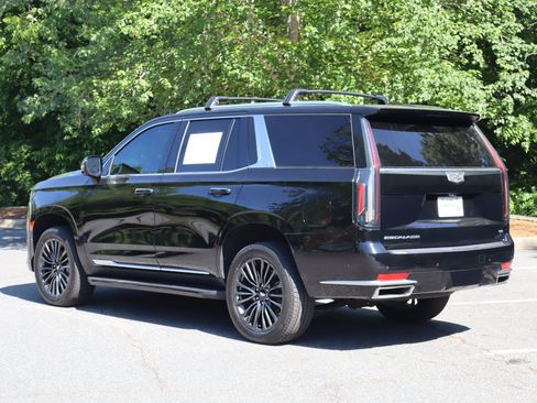 Used 2022 Cadillac Escalade Premium Luxury AWD/4WD image 7