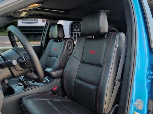 Used 2018 Dodge Durango R/T w/ Technology Group AWD/4WD image 14