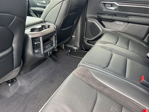 New 2026 RAM 1500 Laramie AWD/4WD image 11