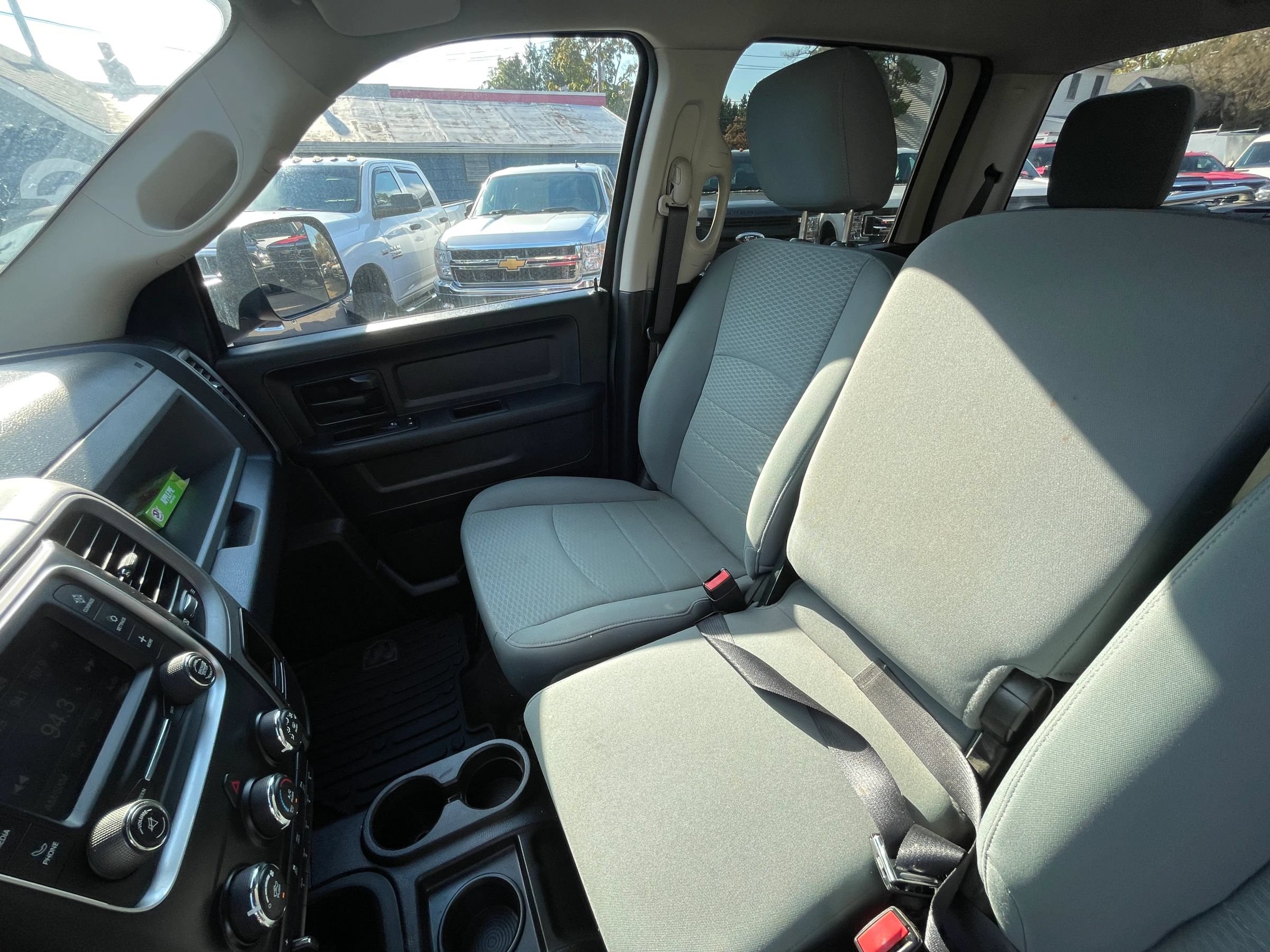 Used 2017 RAM 2500 Tradesman w/ Chrome Appearance Group AWD/4WD image 11