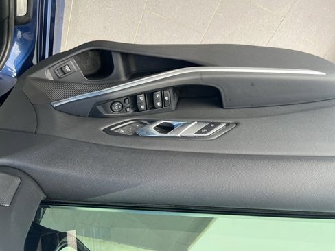 Used 2019 BMW 330i Sedan w/ Convenience Package image 8