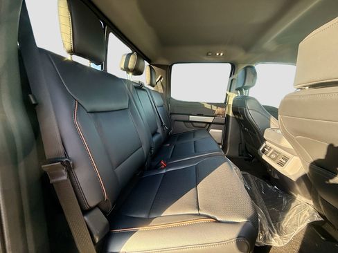 Used 2026 Ford F250 Lariat w/ Chrome Package image 33