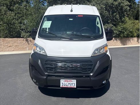 Used 2025 RAM ProMaster 3500 w/ Convenience Group FWD image 4