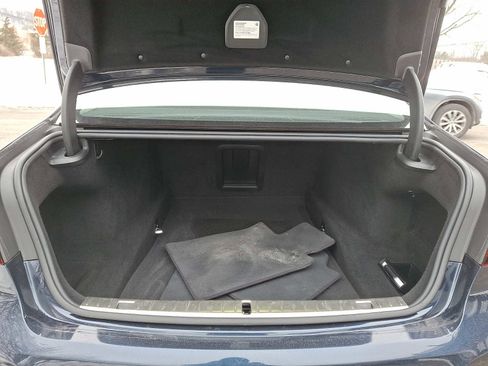 Used 2020 BMW 750i xDrive image 28