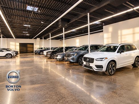 Used 2019 Mercedes-Benz GLC 300 4MATIC image 4