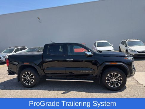 Used 2023 GMC Canyon Denali AWD/4WD image 4