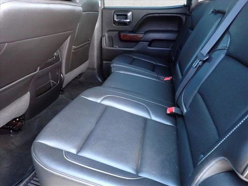 Used 2016 GMC Sierra 1500 SLT w/ Suspension Package, Off-Road image 9