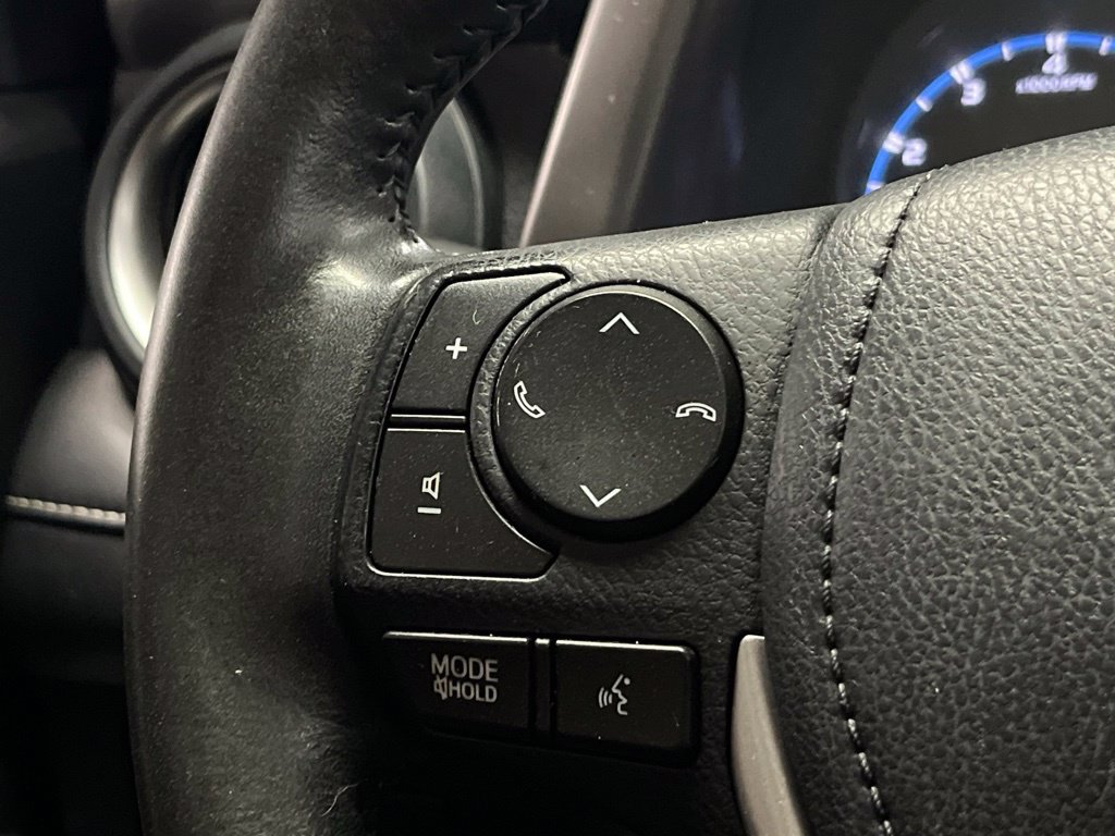 Used 2017 Toyota RAV4 XLE AWD/4WD image 24