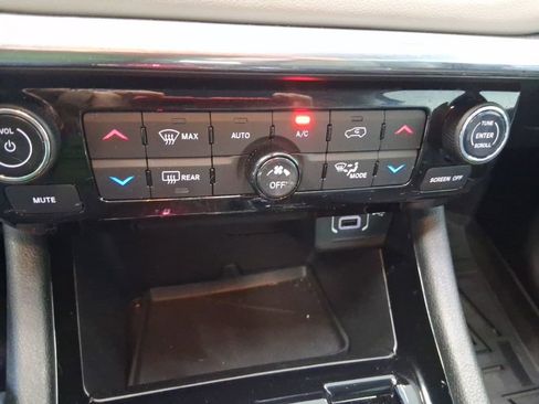 Used 2022 Jeep Compass Limited w/ Elite Group image 15