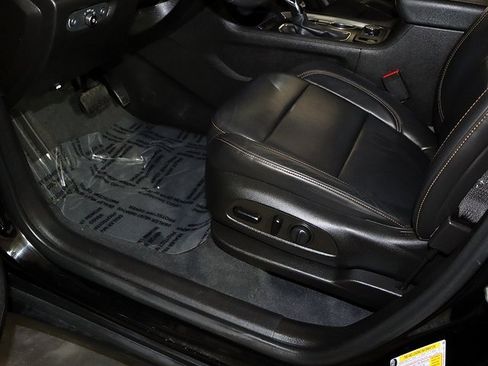 Used 2021 Chevrolet Traverse RS w/ LPO, Floor Liner Package image 27