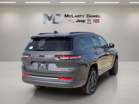 New 2026 Jeep Grand Cherokee L Summit w/ Obsidian Package AWD/4WD image 5