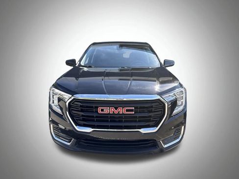 Used 2024 GMC Terrain SLE AWD/4WD image 9