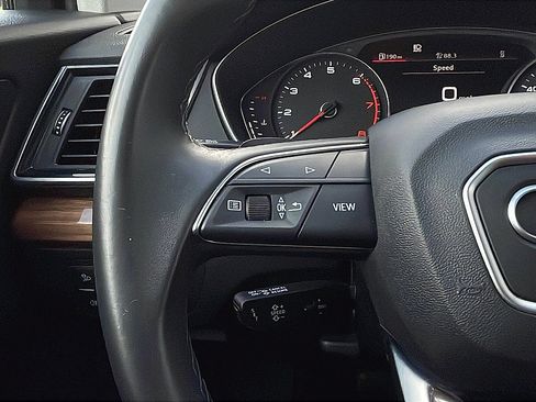 Used 2023 Audi Q5 2.0T Premium AWD/4WD image 11