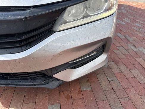 Used 2016 Honda Accord EX-L image 24