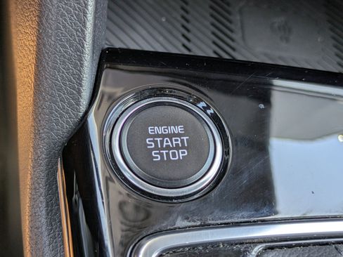 Certified 2025 Kia Sportage EX FWD image 28