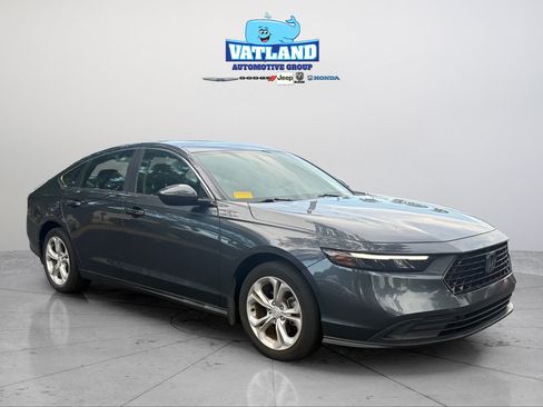 Certified 2023 Honda Accord LX image 7