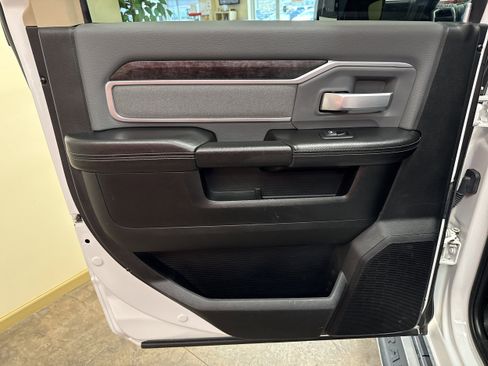 Used 2020 RAM 2500 Big Horn AWD/4WD image 19