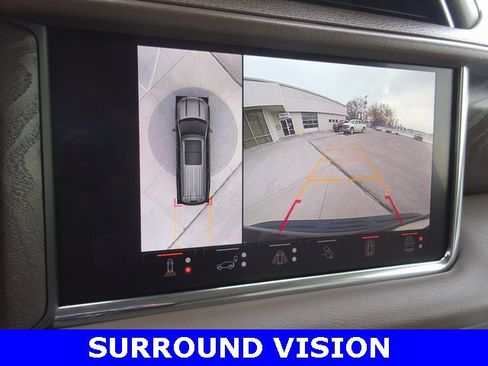 Used 2024 GMC Yukon XL Denali w/ Advanced Technology Package image 7