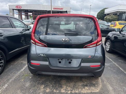 Used 2020 Kia Soul S FWD image 4