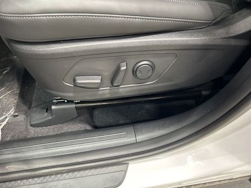 New 2026 Kia Sorento S image 10