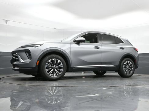 Used 2024 Buick Envision Preferred AWD/4WD image 45