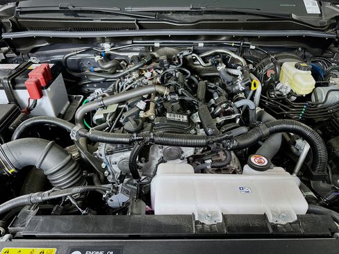 Used 2026 Toyota 4Runner SR5 RWD image 31
