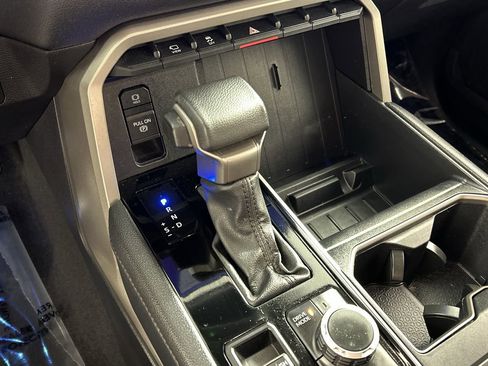 Used 2024 Toyota Tundra Limited image 15