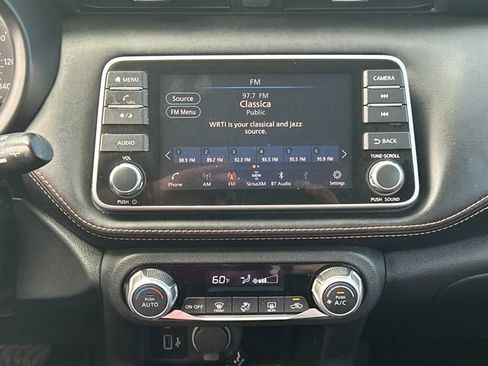 Used 2020 Nissan Kicks SR w/ Exterior Package image 19