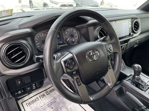 Certified 2021 Toyota Tacoma TRD Off-Road image 14
