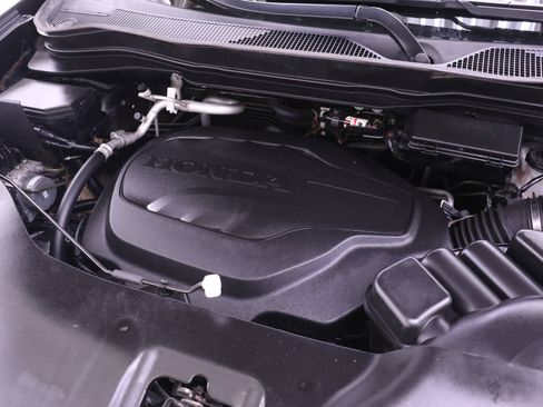 Certified 2020 Honda Pilot Touring image 17