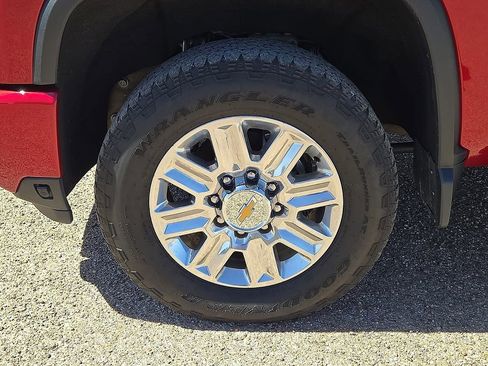 Used 2024 Chevrolet Silverado 3500 High Country w/ High Country Premium Package AWD/4WD image 11