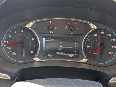 Used 2018 Chevrolet Malibu LT w/ Leather Package image 12