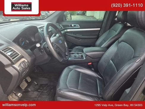 Used 2016 Ford Explorer XLT w/ Equipment Group 202A AWD/4WD image 11
