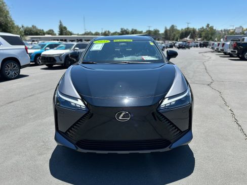 Used 2023 Lexus RZ 450e Premium image 3