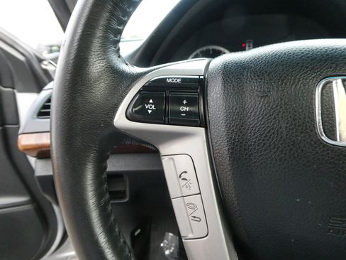 Used 2011 Honda Accord EX-L image 19