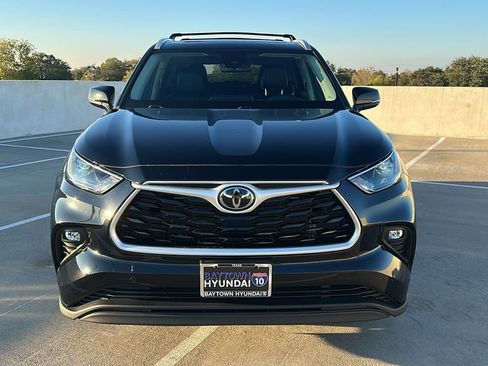 Used 2023 Toyota Highlander L image 8