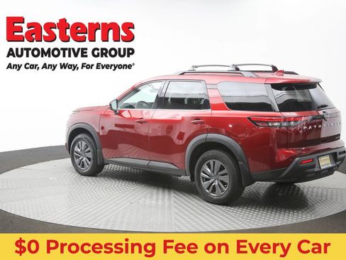 Used 2024 Nissan Pathfinder SV AWD/4WD image 65
