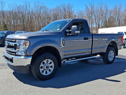 Certified 2022 Ford F250 XL w/ STX Appearance Package image 3