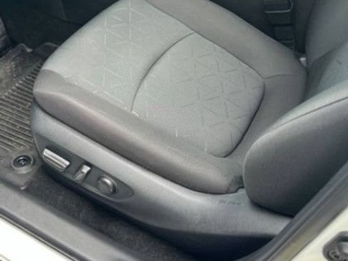 Used 2024 Toyota RAV4 XLE w/ Convenience Package FWD image 7
