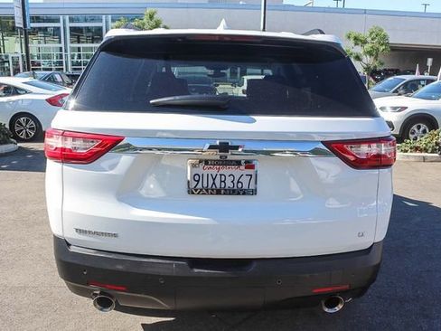Used 2020 Chevrolet Traverse LT FWD image 6