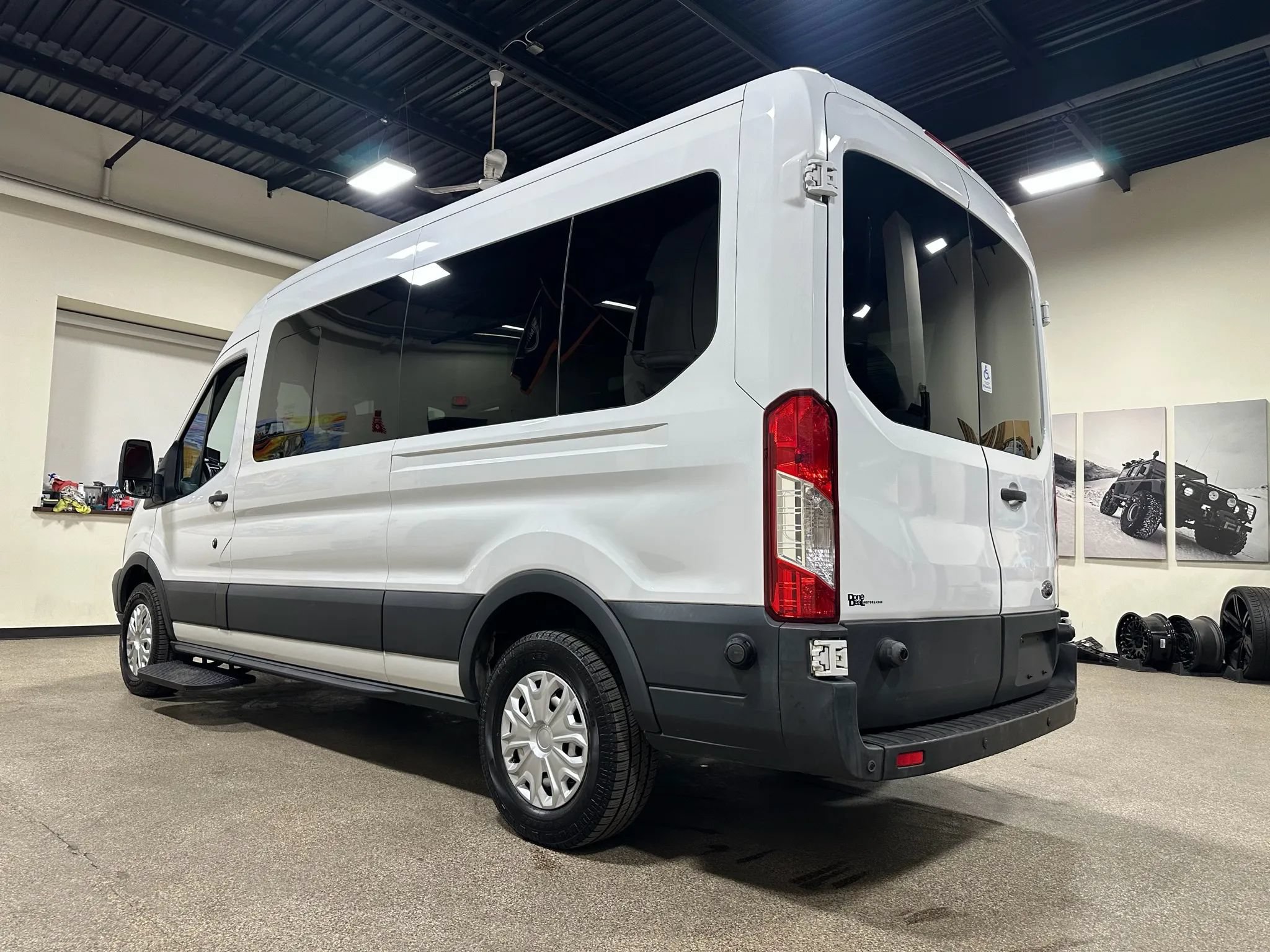 Used 2015 Ford Transit 250 148 Medium Roof RWD image 13