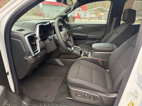 New 2026 GMC Canyon Elevation w/ Convenience Package image 8