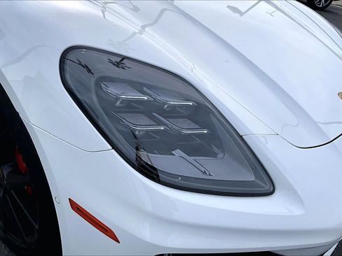 Used 2024 Porsche Panamera image 24