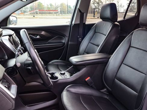 Used 2023 GMC Terrain SLT image 10