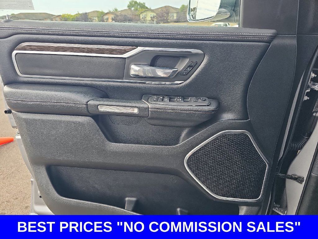 Used 2019 RAM 1500 Laramie AWD/4WD image 26