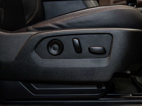 Used 2022 GMC Sierra 1500 AT4 image 27