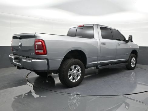 Used 2023 RAM 2500 Laramie AWD/4WD image 5